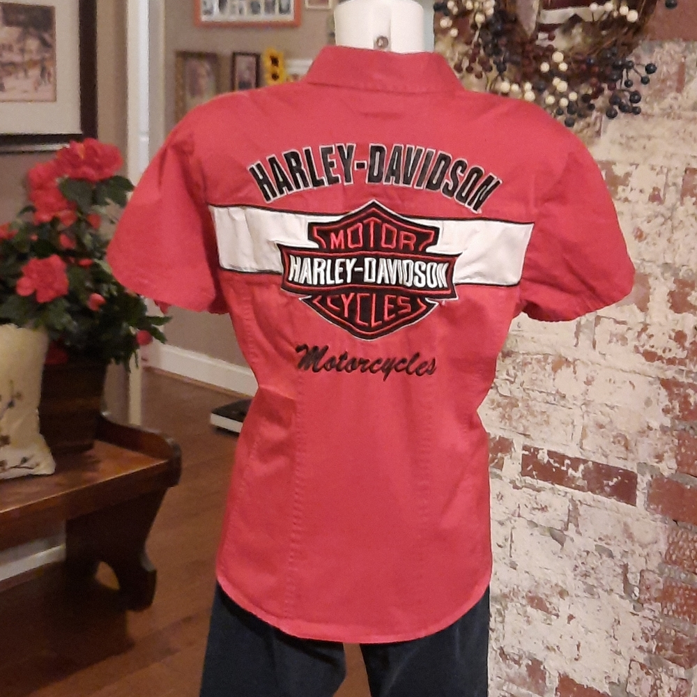 Ladies Garage Shirt